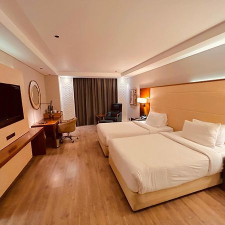 The Elite Narasapura, A Member Of Radisson Individuals Hotel Buitenkant foto