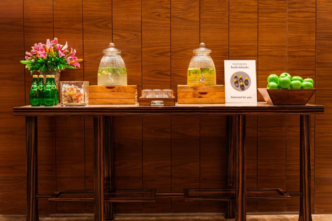 The Elite Narasapura, A Member Of Radisson Individuals Hotel Buitenkant foto