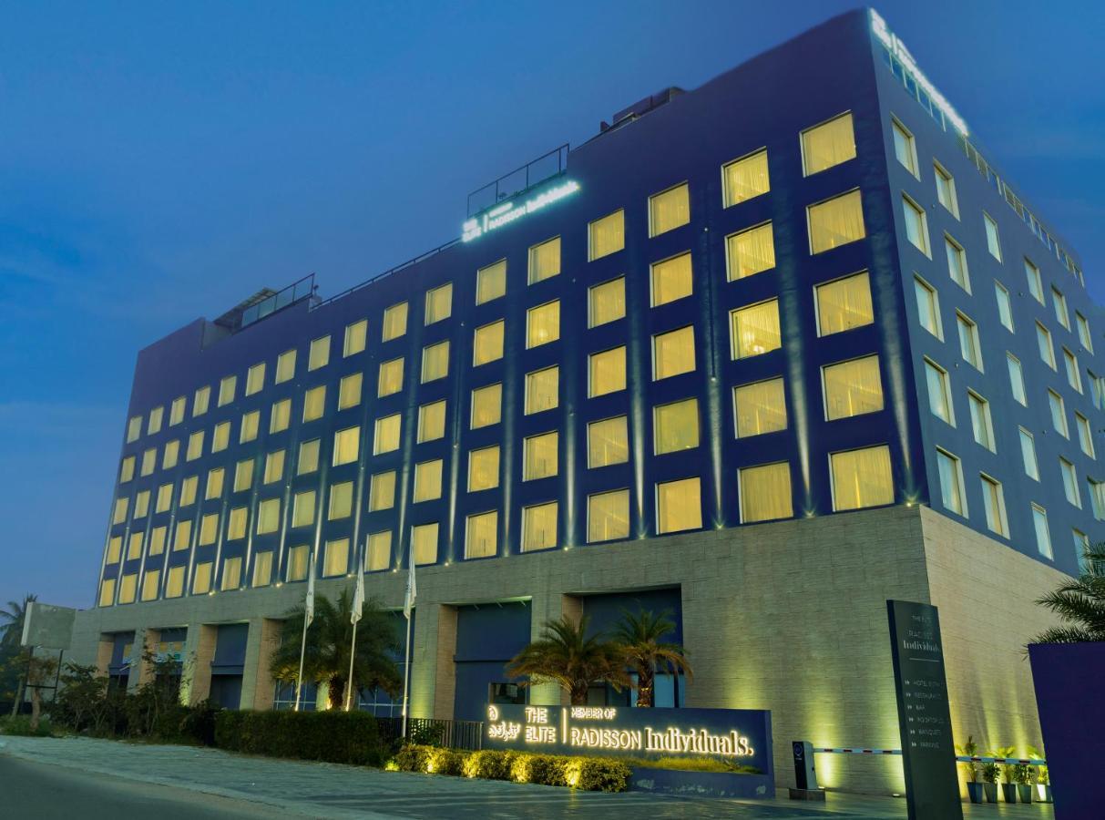 The Elite Narasapura, A Member Of Radisson Individuals Hotel Buitenkant foto
