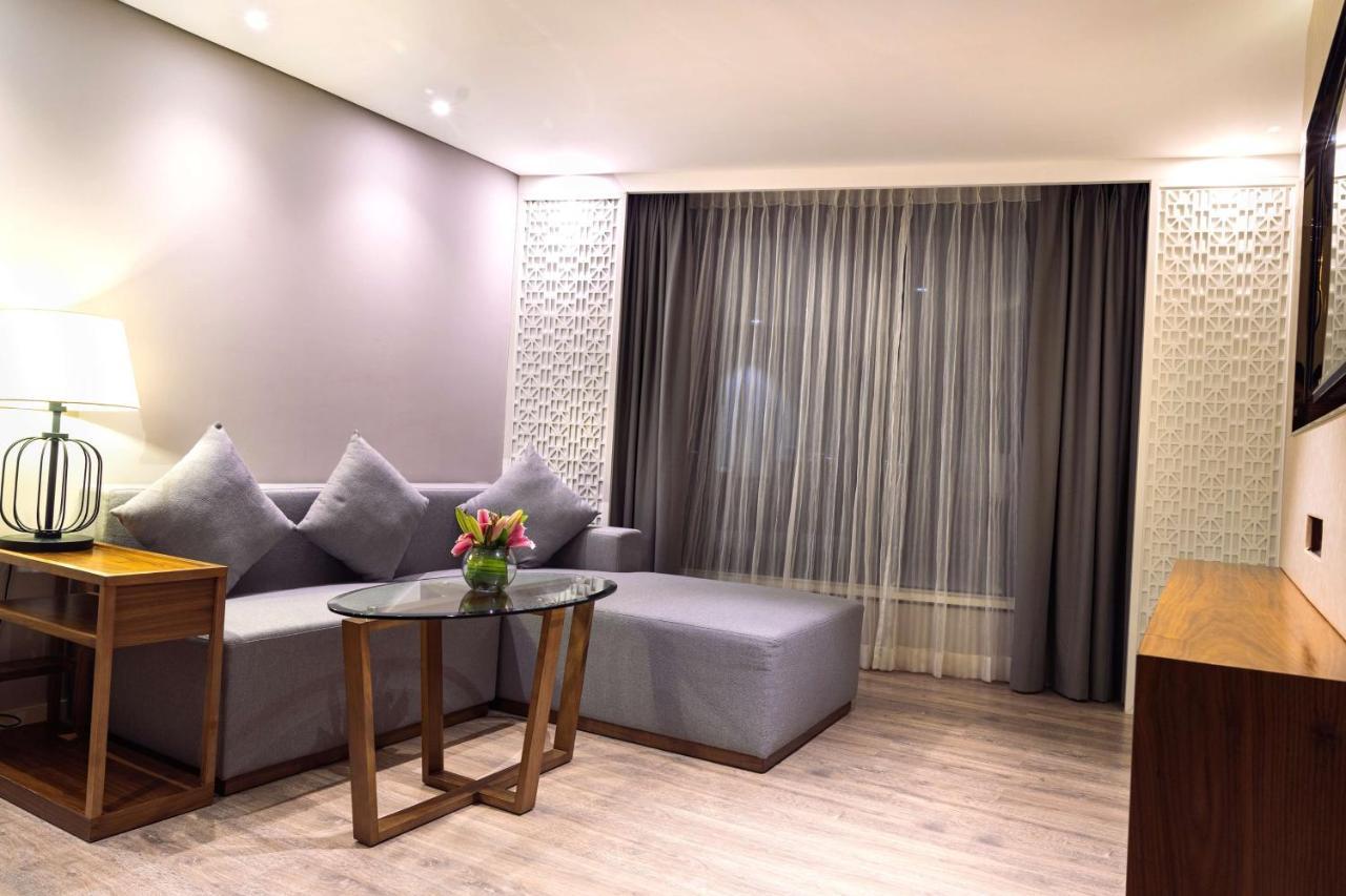 The Elite Narasapura, A Member Of Radisson Individuals Hotel Buitenkant foto