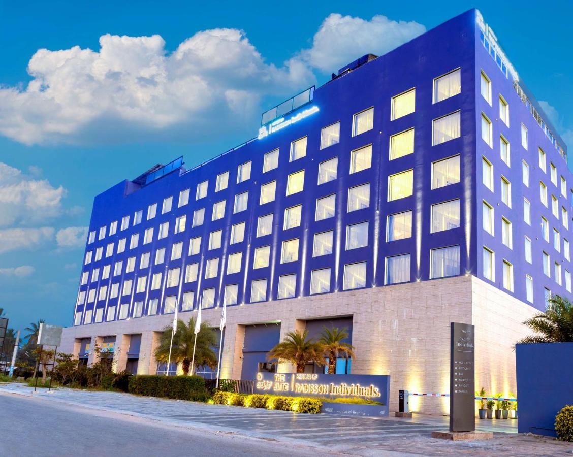 The Elite Narasapura, A Member Of Radisson Individuals Hotel Buitenkant foto