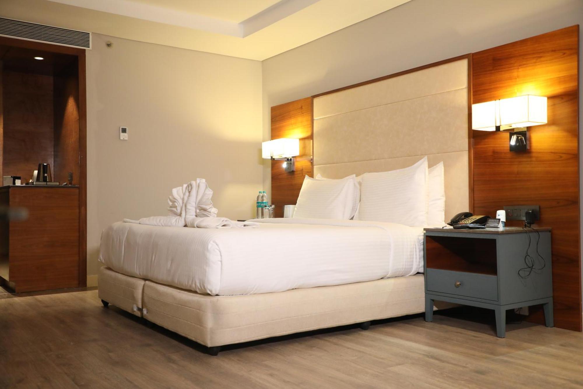 The Elite Narasapura, A Member Of Radisson Individuals Hotel Buitenkant foto